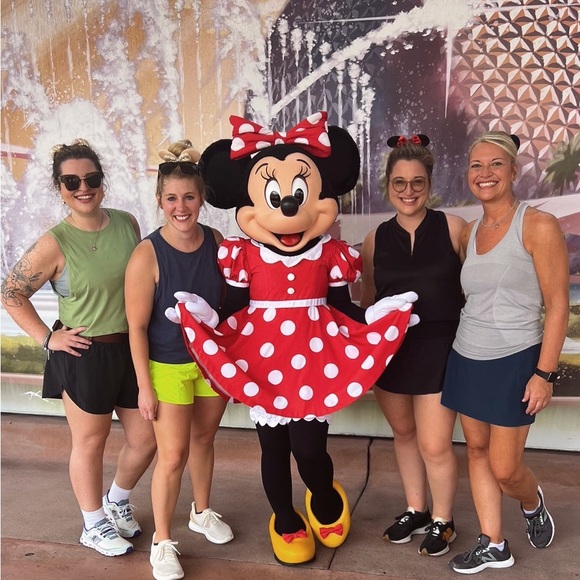 Hi I'm Lindsey! - Picture 6 of 8